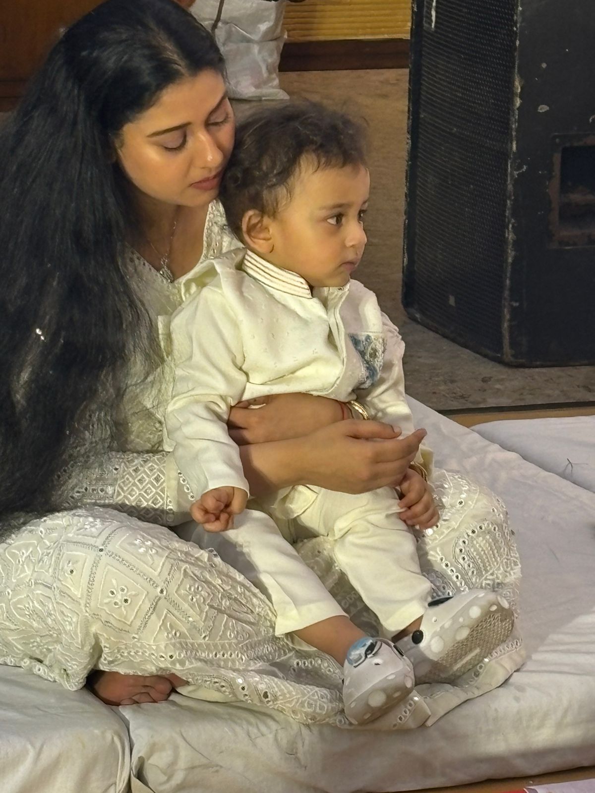 ছবির টিম ও প্রযোজনা: আজ বুধবার থেকে শুরু হচ্ছে ‘ওয়েটিং রুম’-এর শুটিং। প্রযোজনায় রয়েছেন স্টারমার্ক এন্টারটেনমেন্টের পার্থসারথি মজুমদার ও পল্লবী প্রসাদ— এটি তাঁদের নতুন সংস্থার প্রথম প্রযোজনা। সঙ্গীতে ইন্দ্রদীপ দাশগুপ্ত, ক্যামেরায় প্রতীপ মুখোপাধ্যায়, শিল্প নির্দেশনায় ধনঞ্জয় মণ্ডল, সম্পাদনায় শুভজিৎ সিংহ।
